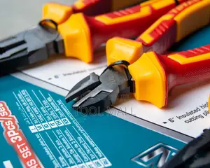 Total Pliers Set Insulated TCSPAR081