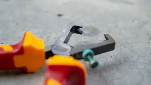 Plier Wire Stripper Insulated THTIP2661