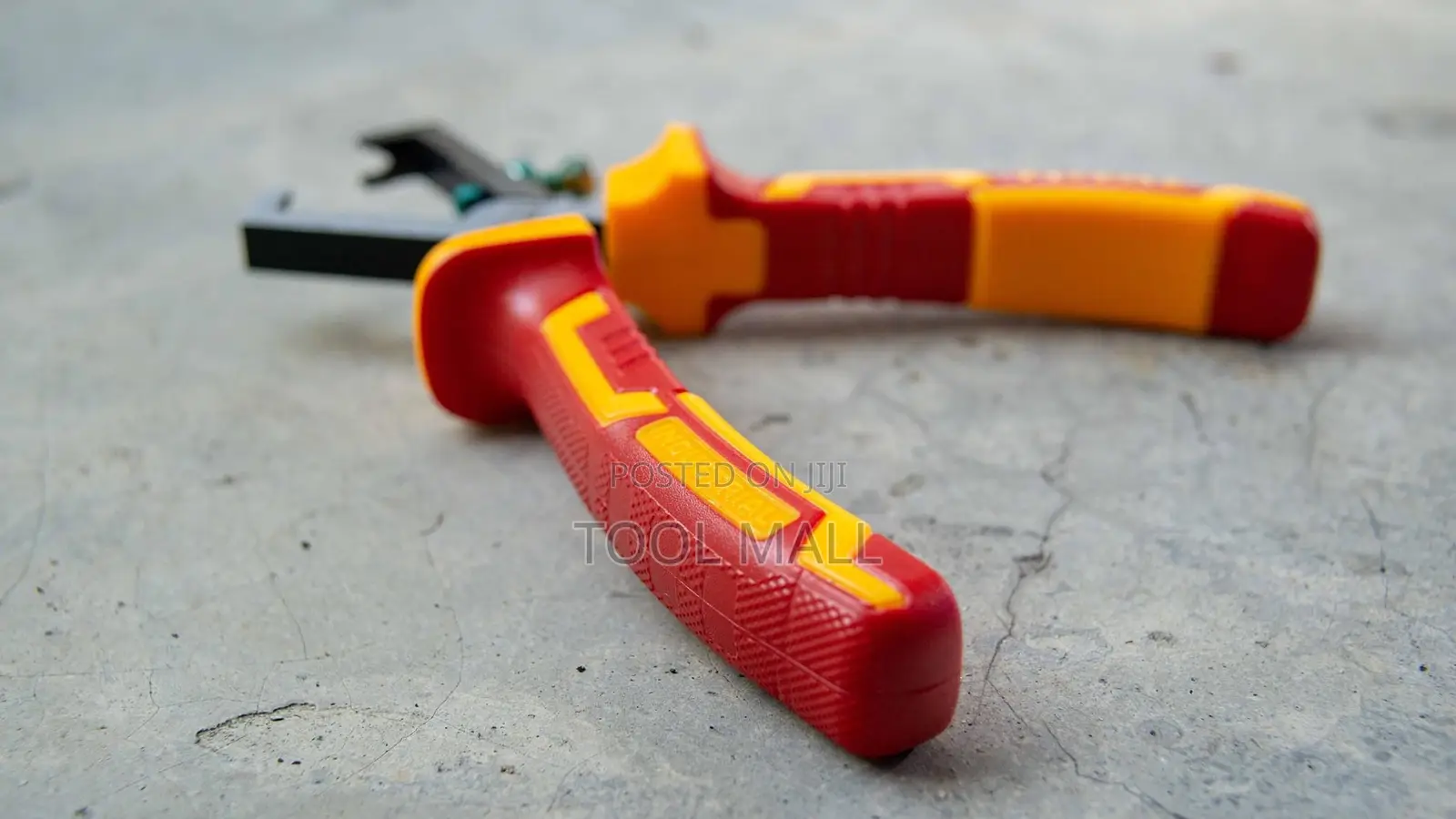 Plier Wire Stripper Insulated THTIP2661