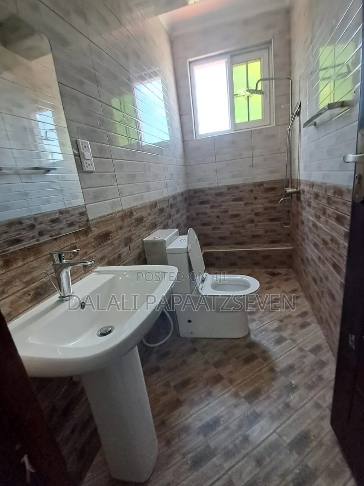 2bdrm Apartment in Dalalipapaatzseven, Msasani for rent
