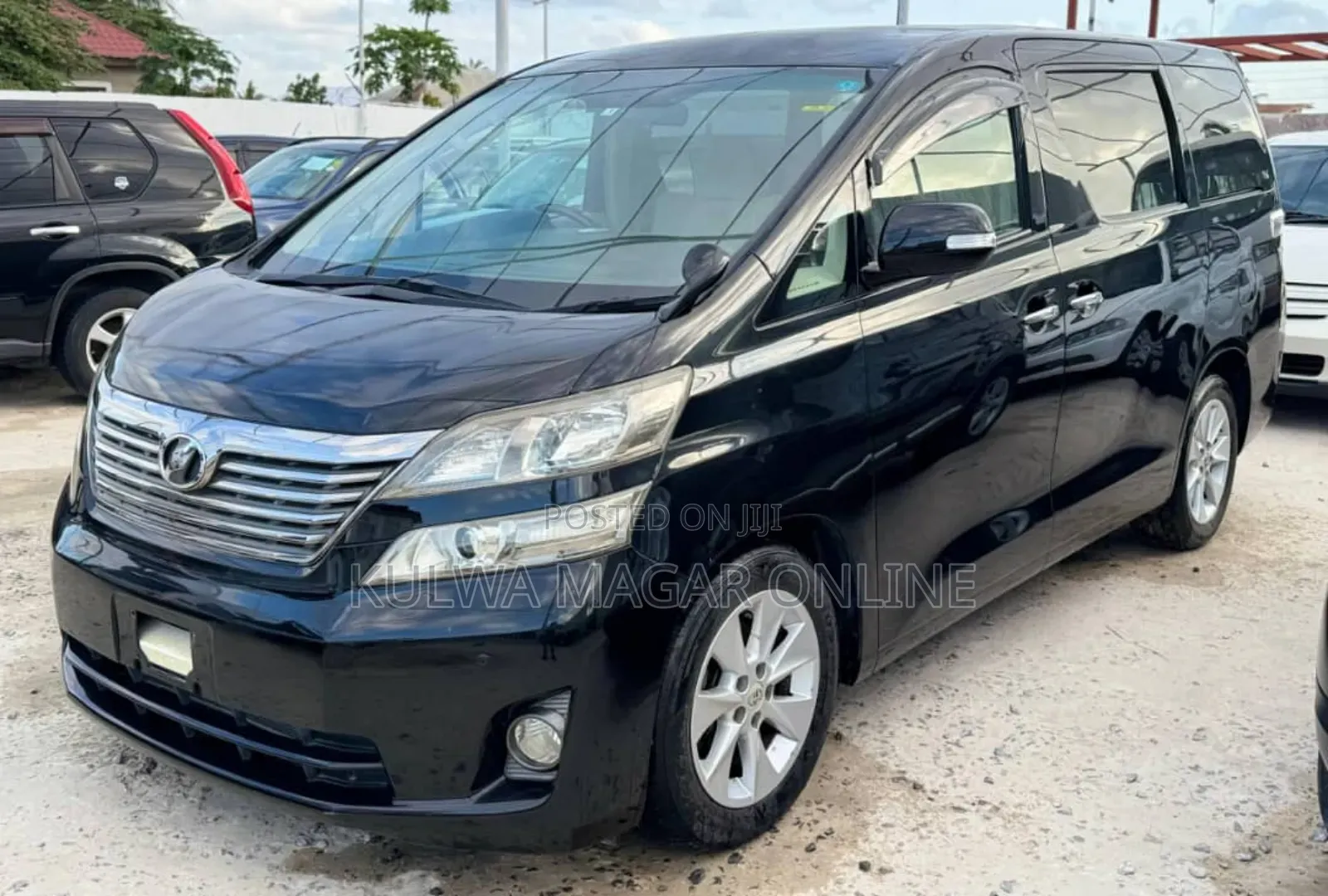 Toyota Vellfire 2010 Black