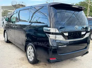 Toyota Vellfire 2010 Black