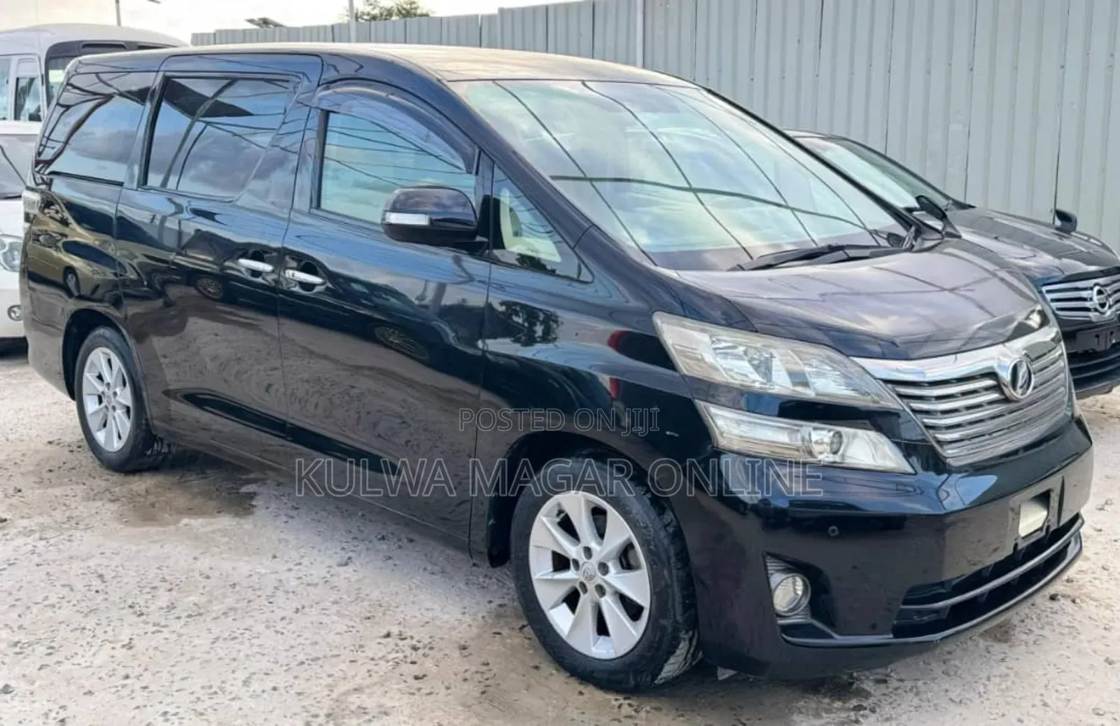 Toyota Vellfire 2010 Black