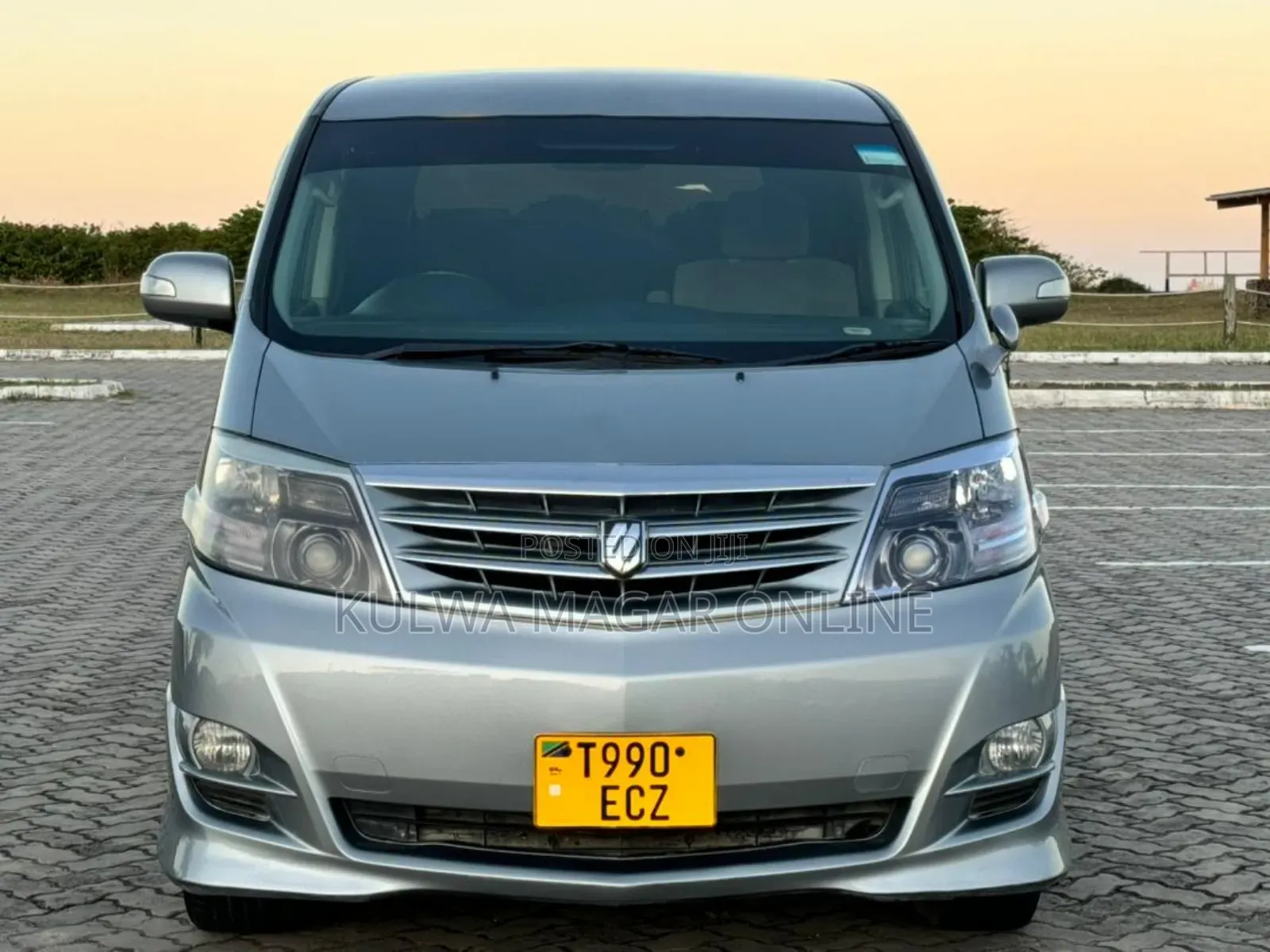 Toyota Alphard 2006 Silver