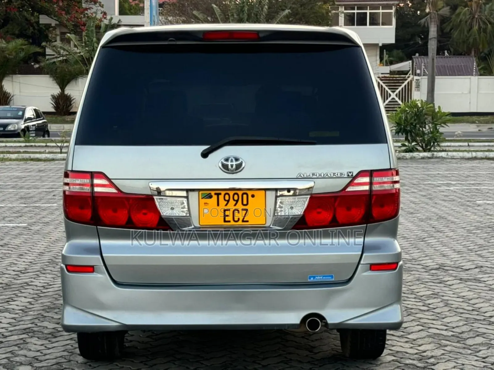 Toyota Alphard 2006 Silver
