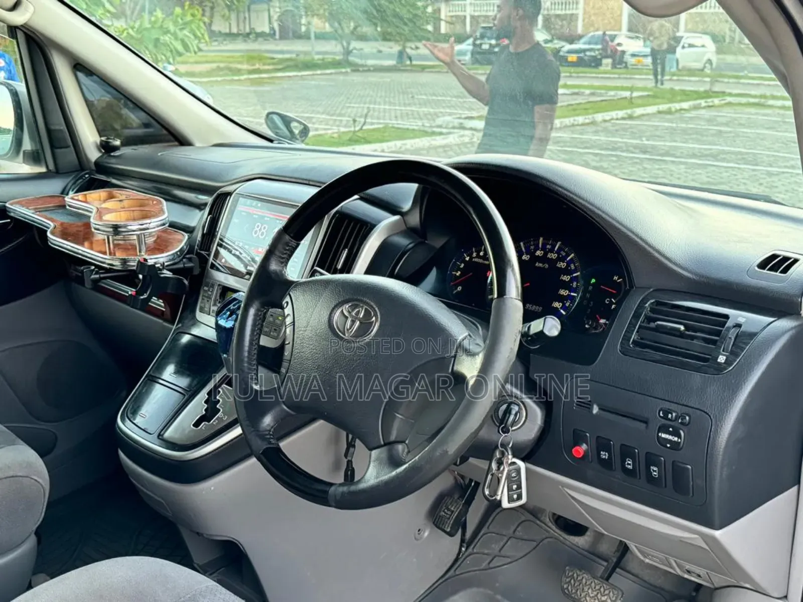 Toyota Alphard 2006 Silver