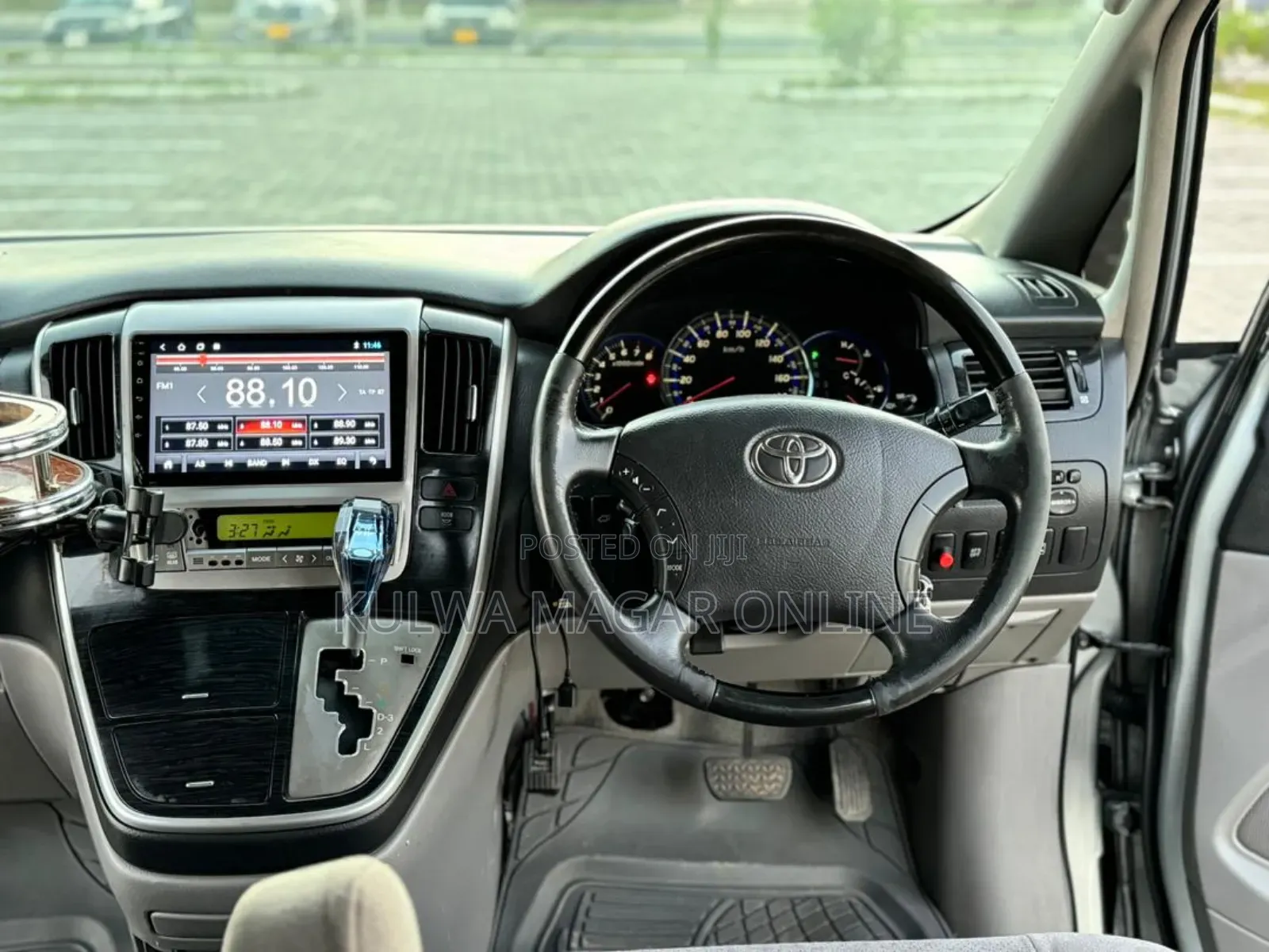 Toyota Alphard 2006 Silver