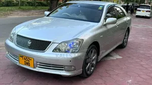 Toyota Crown Royale 2005 Silver