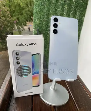 New Samsung Galaxy A05s 64 GB White