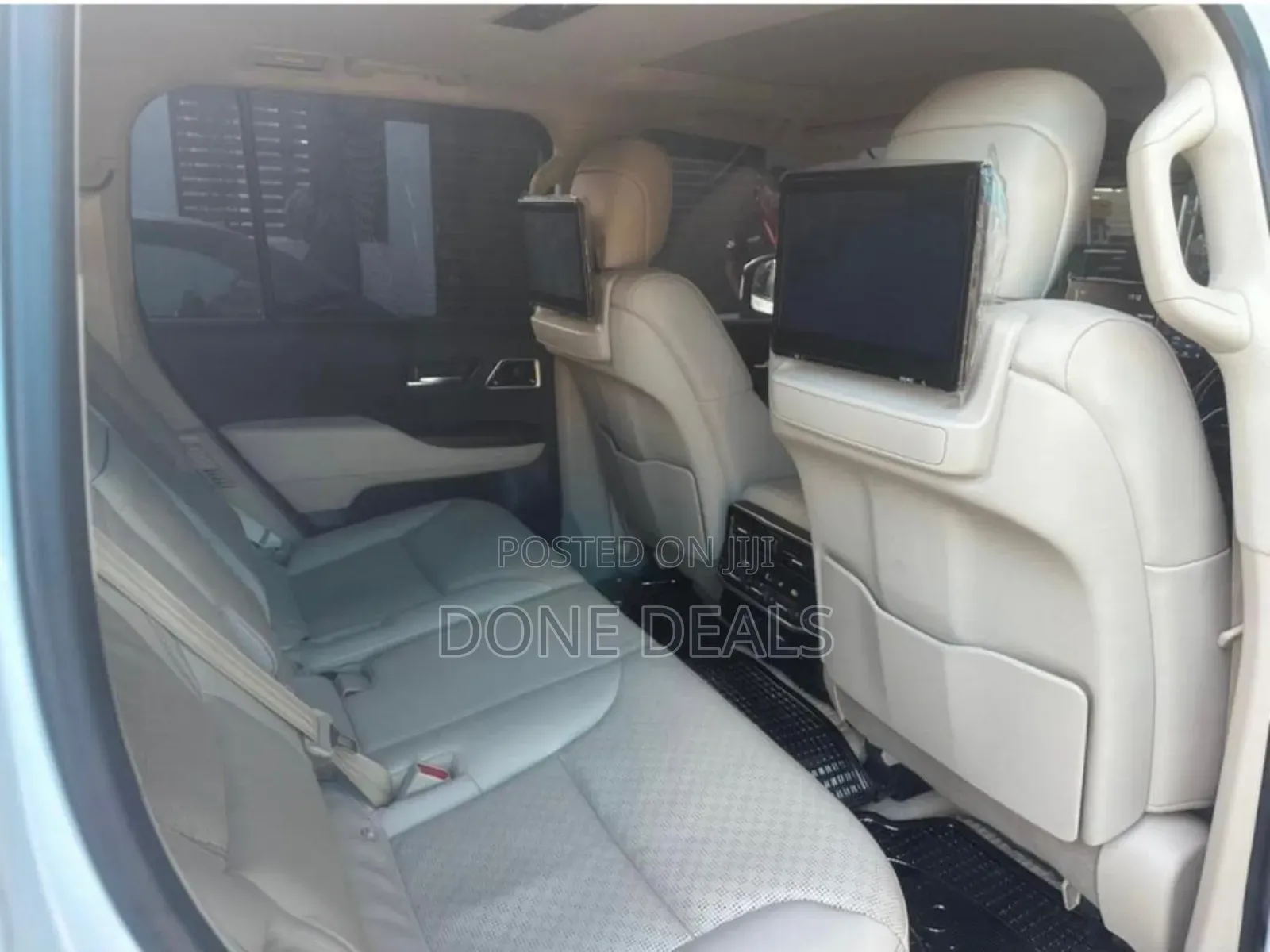 Toyota Land Cruiser 2023 White