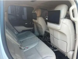Toyota Land Cruiser 2023 White