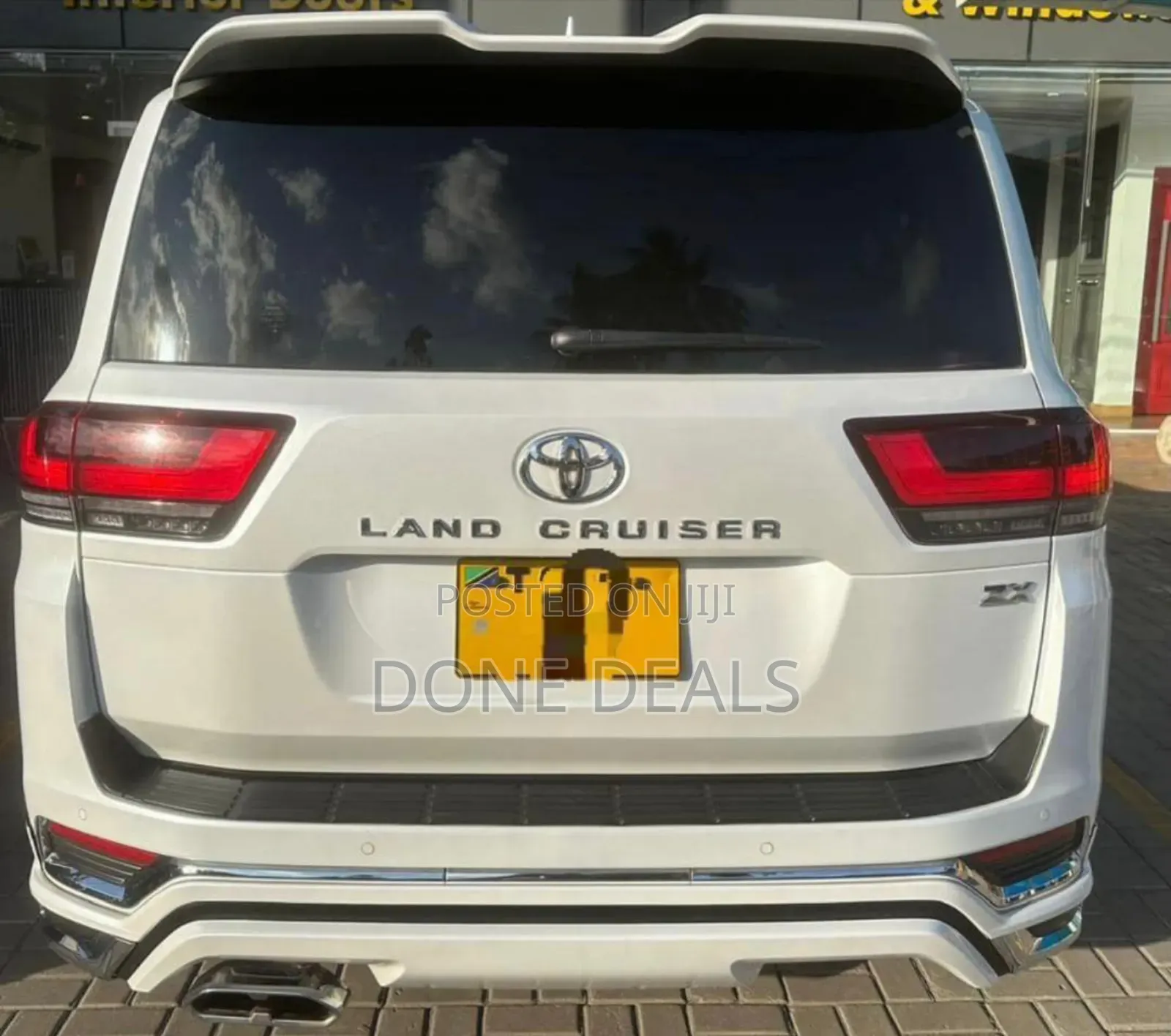 Toyota Land Cruiser 2023 White
