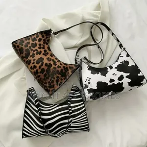 Pochi/ Handbags