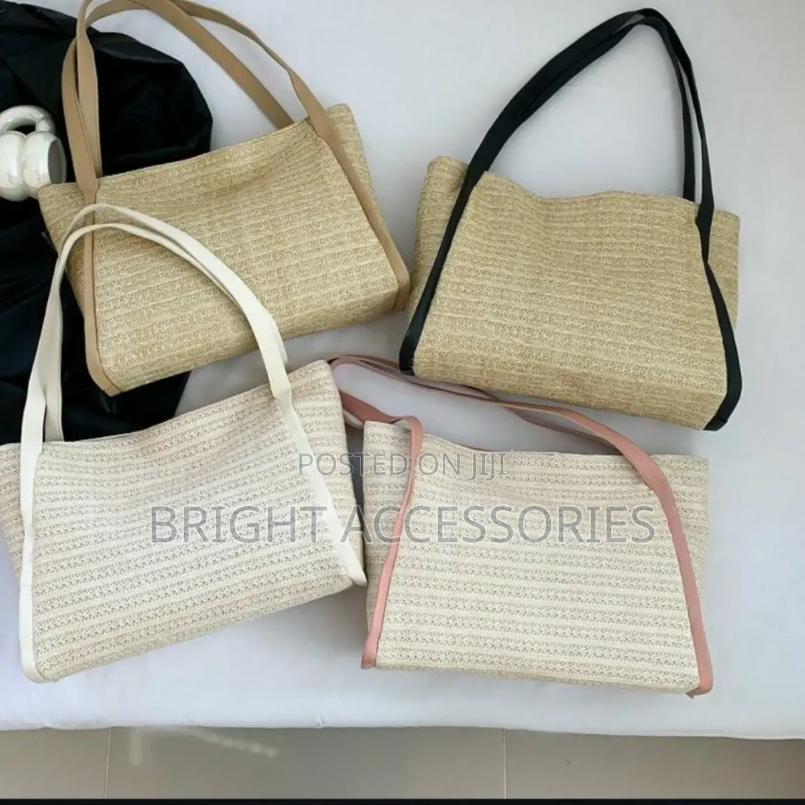 Pochi/ Handbags