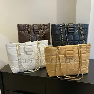 Pochi/ Handbags
