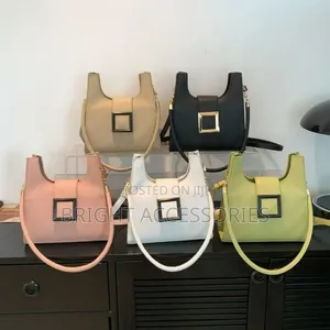 Pochi/ Handbags