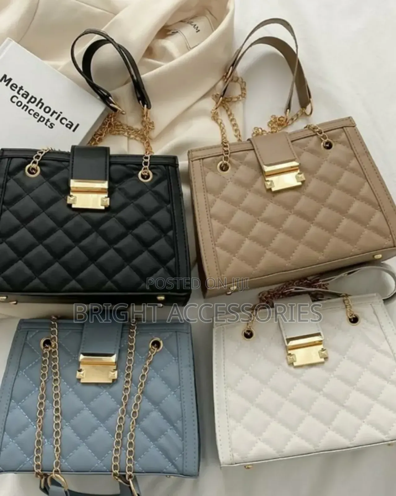 Pochi/ Handbags