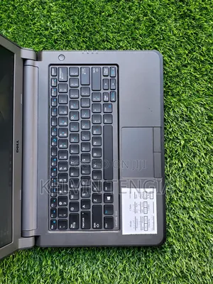 Laptop Dell Latitude 3380 4GB Intel Core I3 HDD 500GB