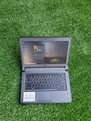 Laptop Dell Latitude 3380 4GB Intel Core I3 HDD 500GB