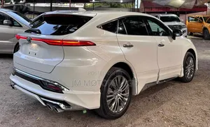 Toyota Harrier 2022 Pearl