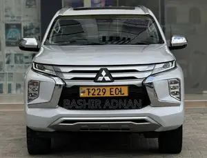 Photo - Mitsubishi Pajero 2021 White