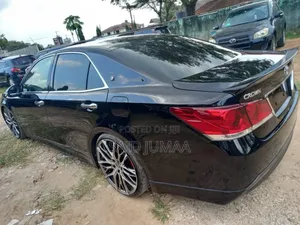 Toyota Crown 2013 Black