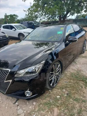 Toyota Crown 2013 Black