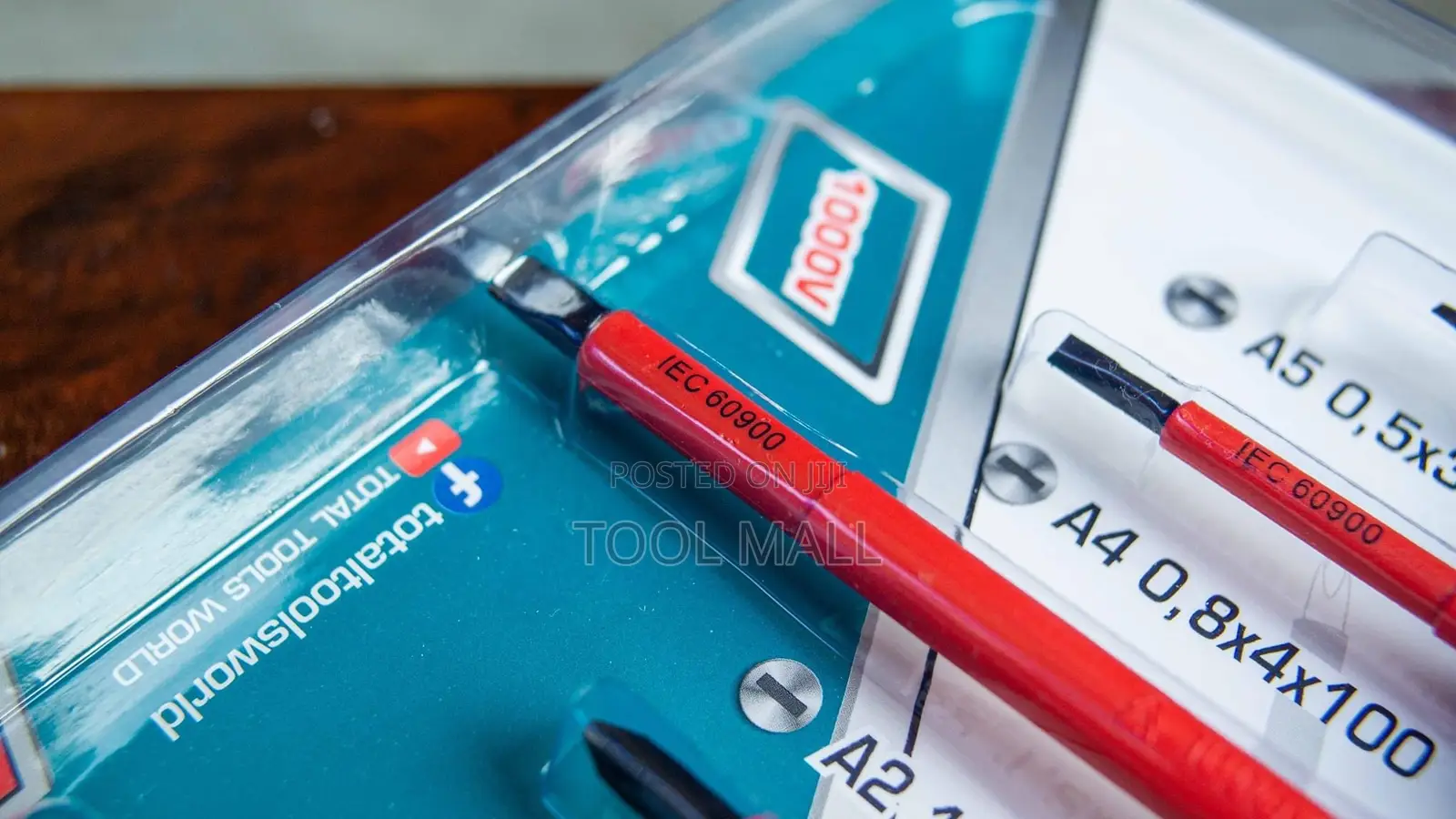 Total Screwdriver Set Insulated THTIS566