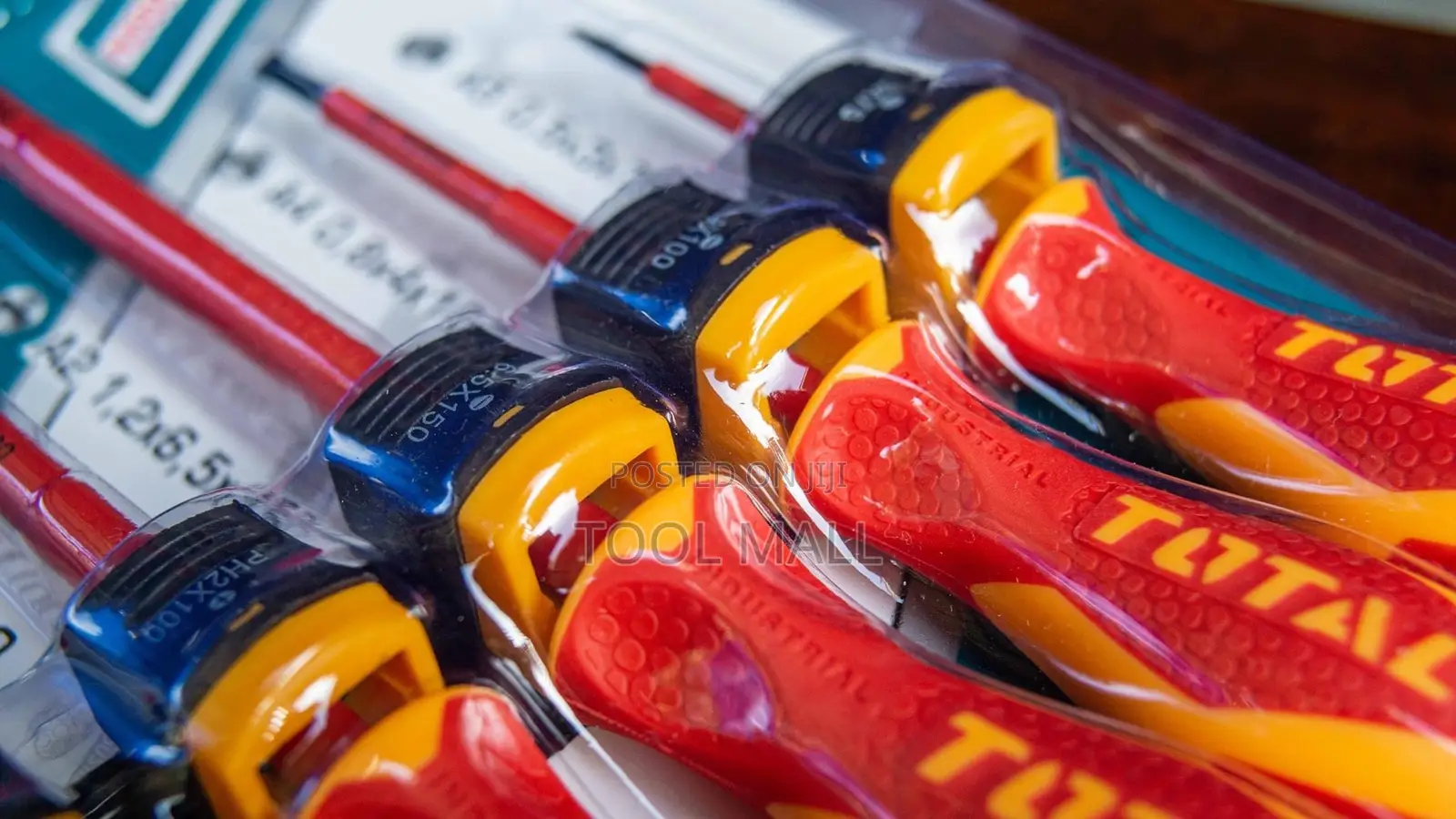 Total Screwdriver Set Insulated THTIS566