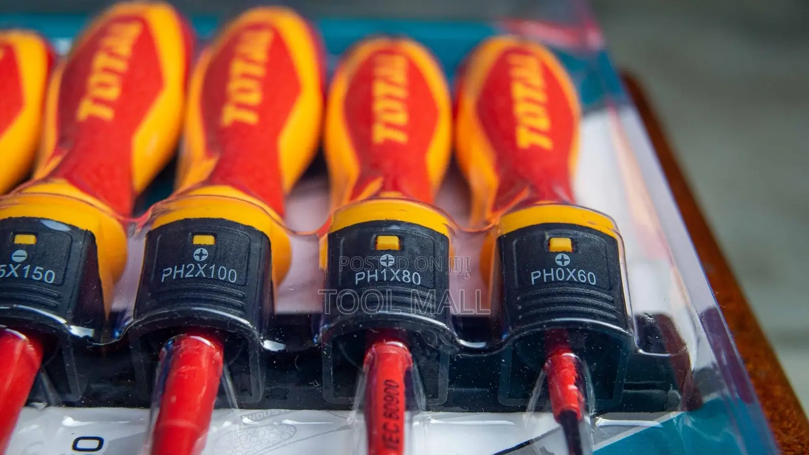 Total Screwdriver Set Insulated THTIS566