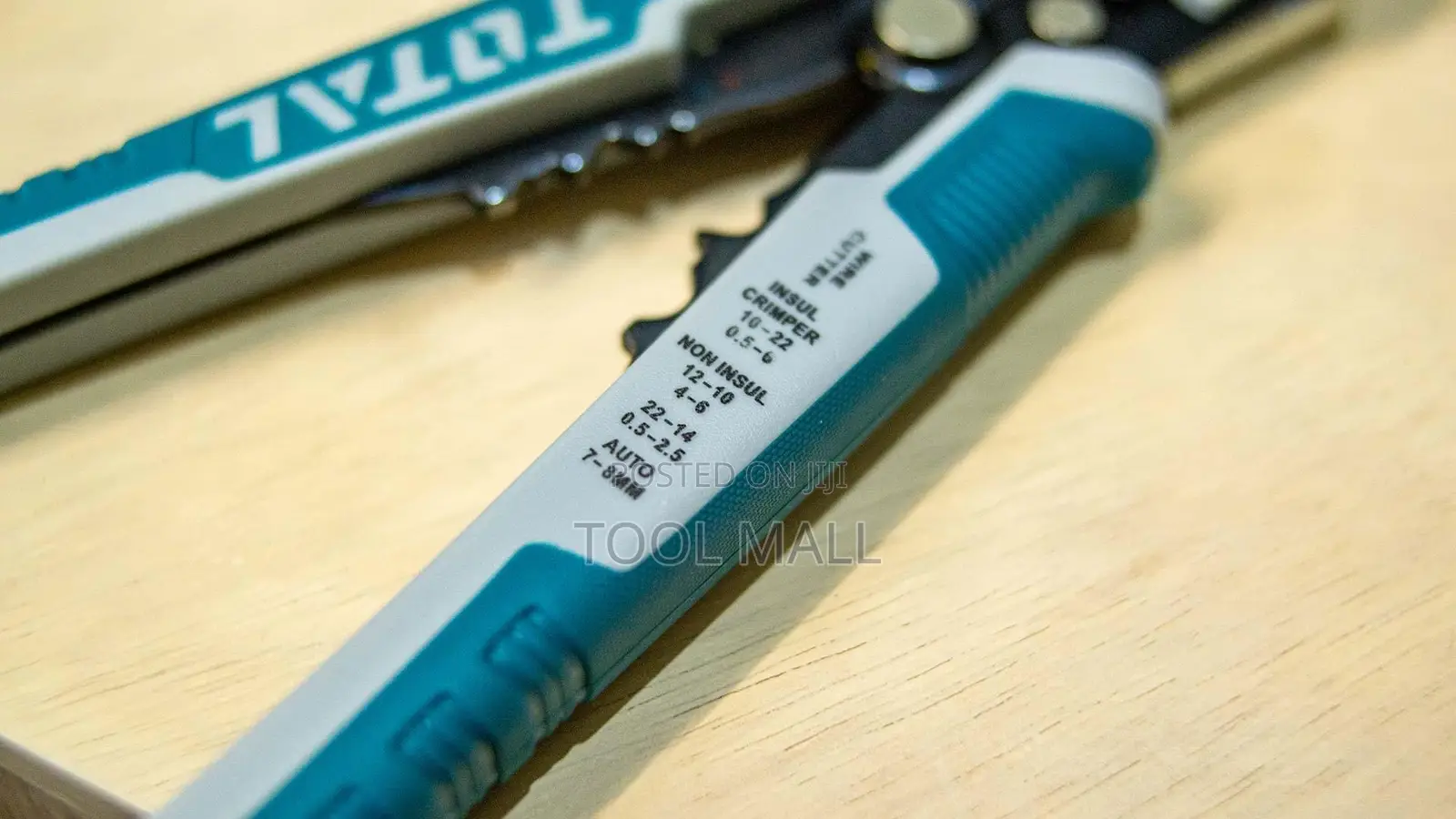 Total Wire Stripper THT15246