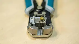 Total Wire Stripper THT15246