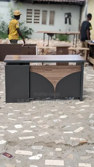 Executive Table 140cm