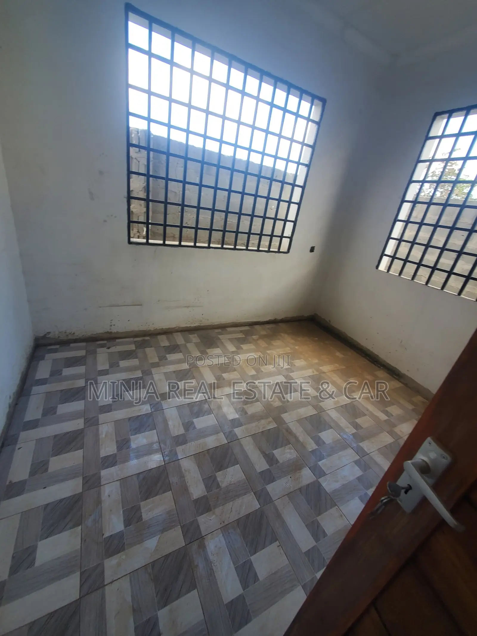 4bdrm Apartment in Goba for sale