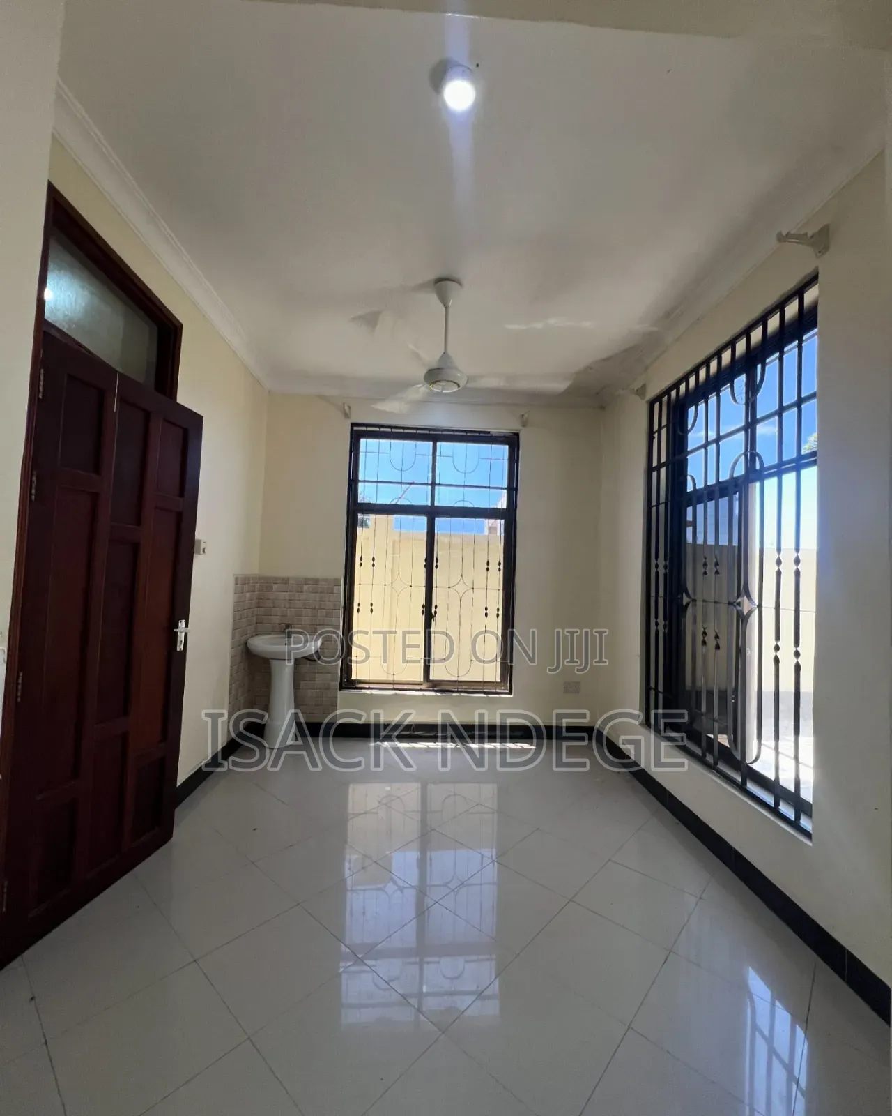 4bdrm Villa in Bahari Beach, Kinondoni for rent