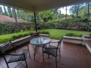 Furnished 3bdrm Bungalow in Villas Oysterbay for rent