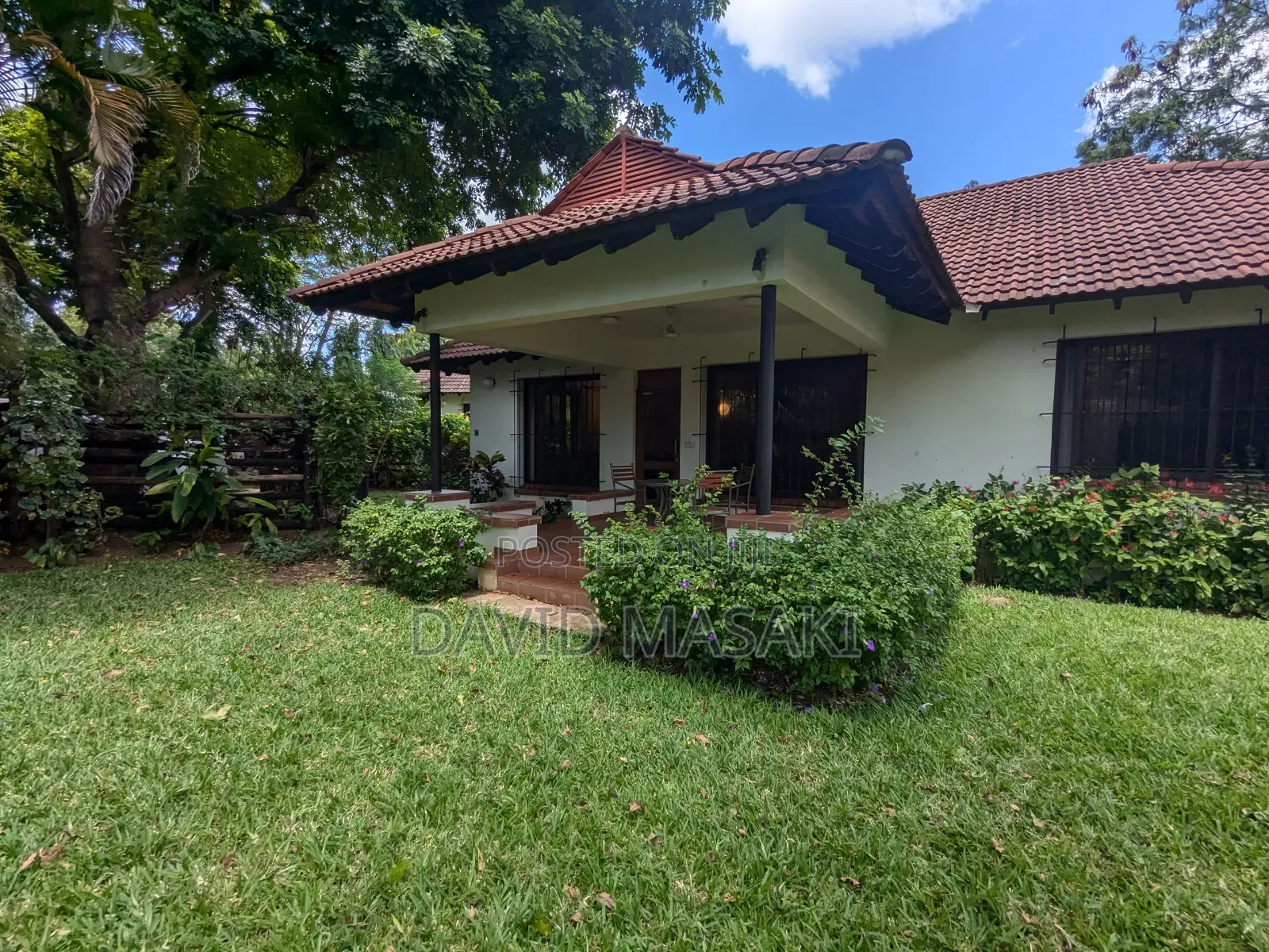Furnished 3bdrm Bungalow in Villas Oysterbay for rent