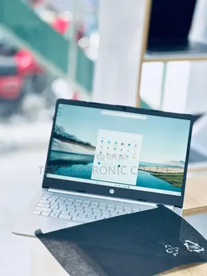 New Laptop HP 14S 8GB AMD Ryzen SSD 256GB