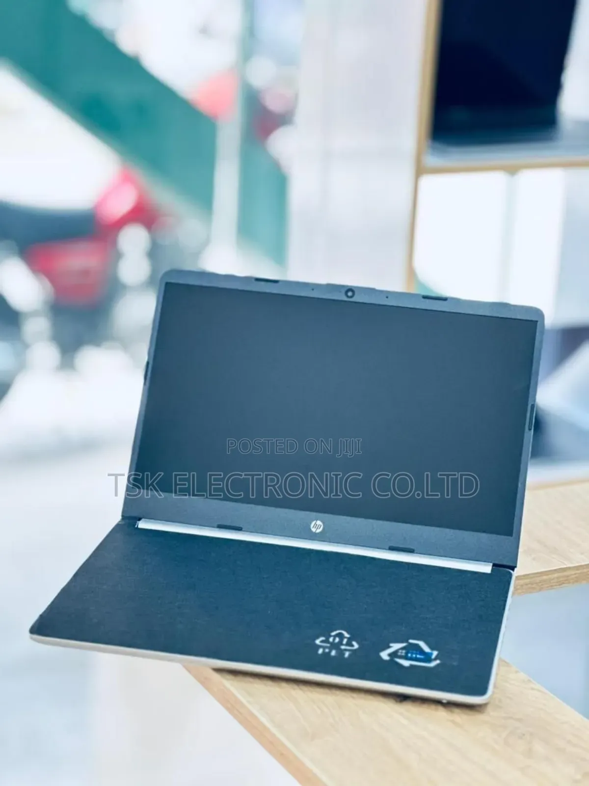 New Laptop HP 14S 8GB AMD Ryzen SSD 256GB