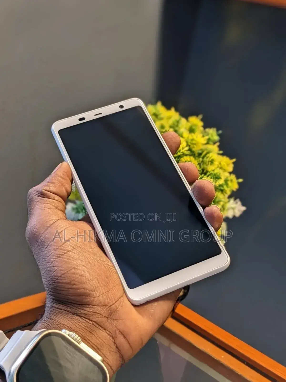 Fujitsu Arrows Be3 F-02L 32 GB