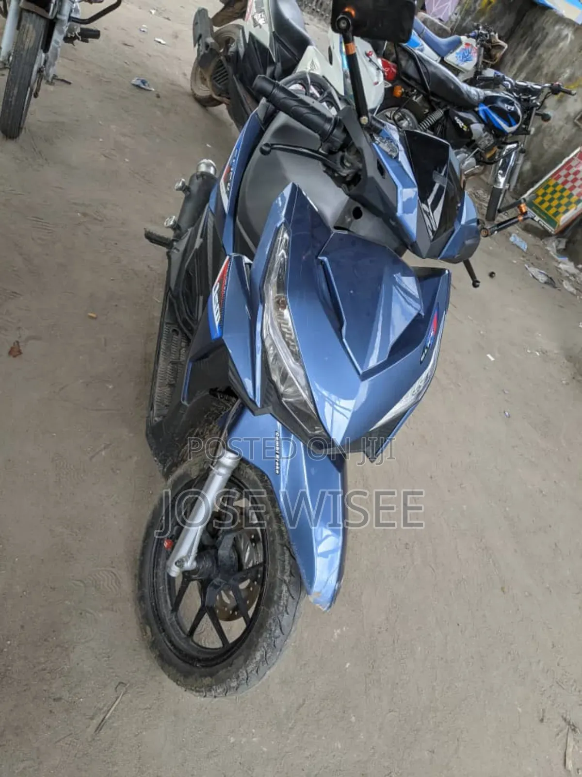 Bajaj Boxer 150 UG 2024 Black