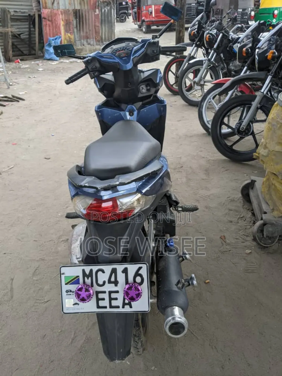 Bajaj Boxer 150 UG 2024 Black