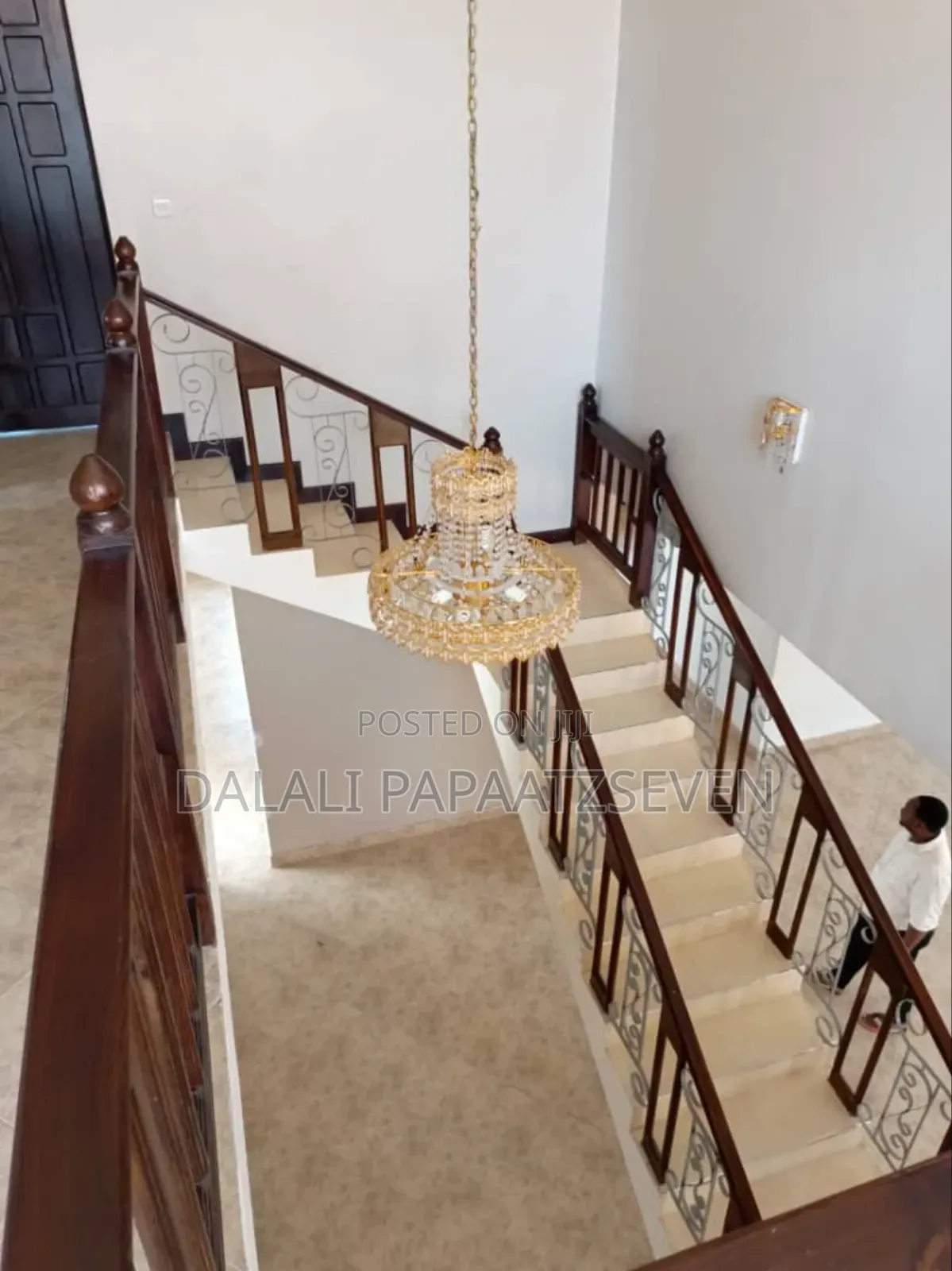 5bdrm House in Dalalipapaatzseven, Bunju for rent