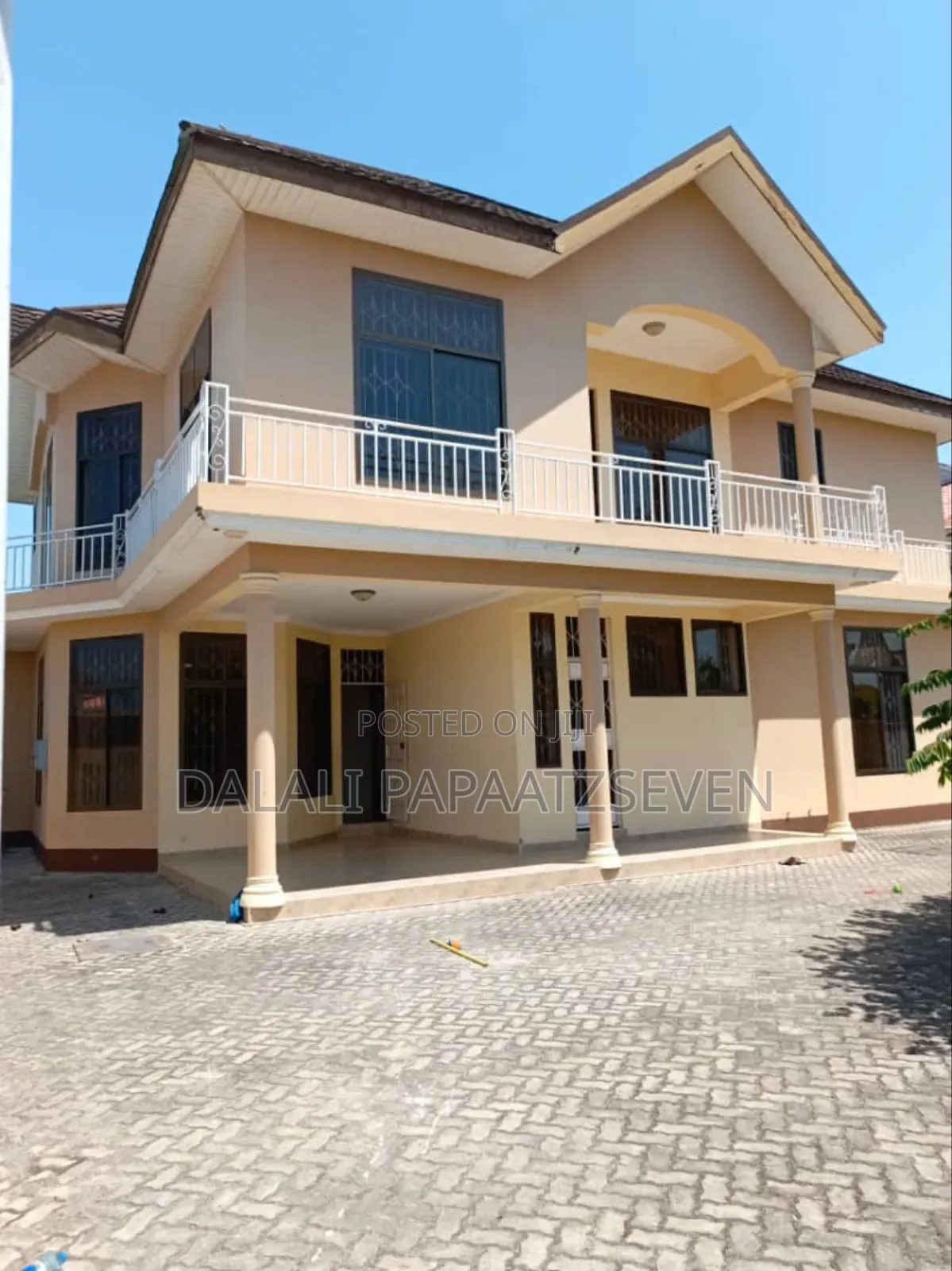5bdrm House in Dalalipapaatzseven, Bunju for rent