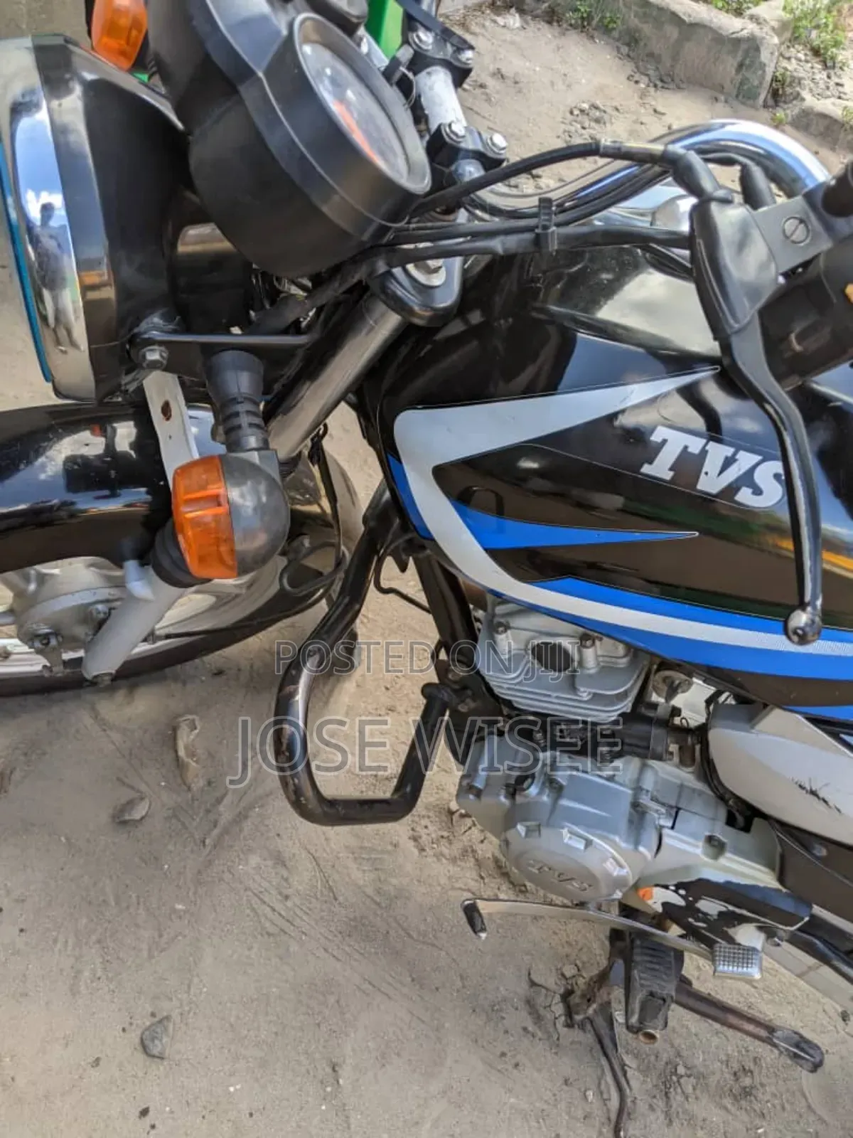 TVS HLX 125 2024 Black