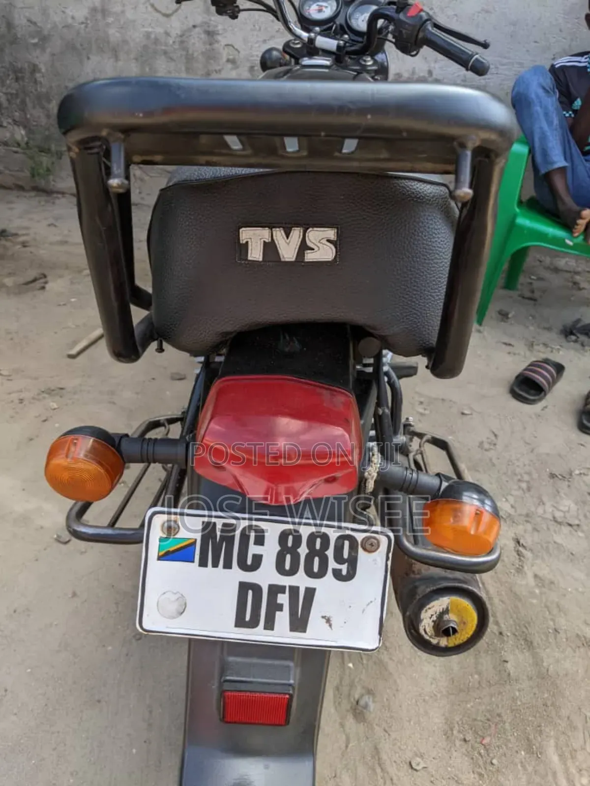 TVS HLX 125 2024 Black