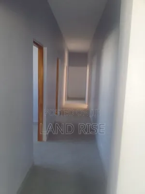200 SQM Office Space in Tegeta