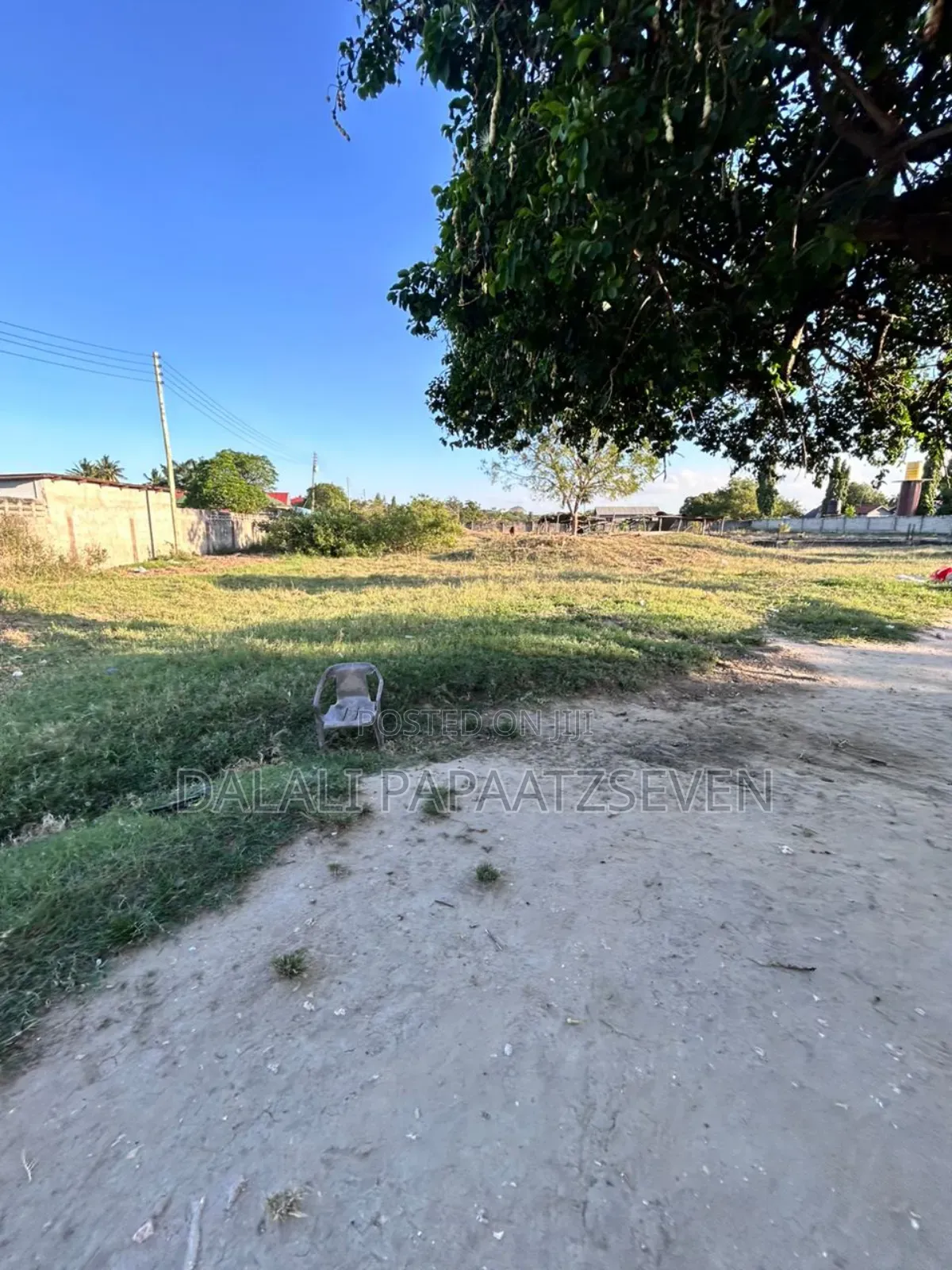 Eneo Lenye Ukubwa Wa SQMT 7325 Linauzwa Lipo Bahari Beach