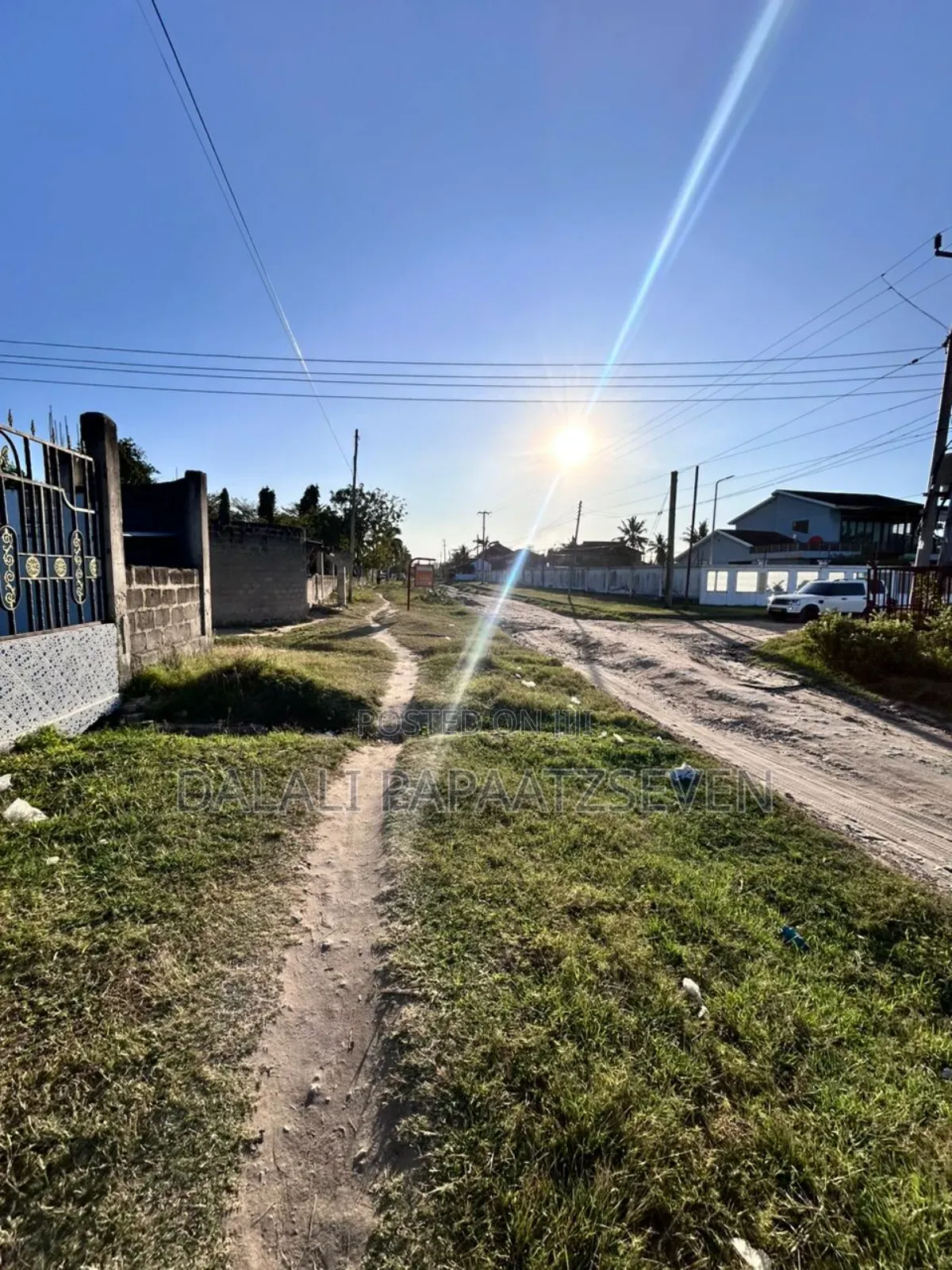 Eneo Lenye Ukubwa Wa SQMT 7325 Linauzwa Lipo Bahari Beach