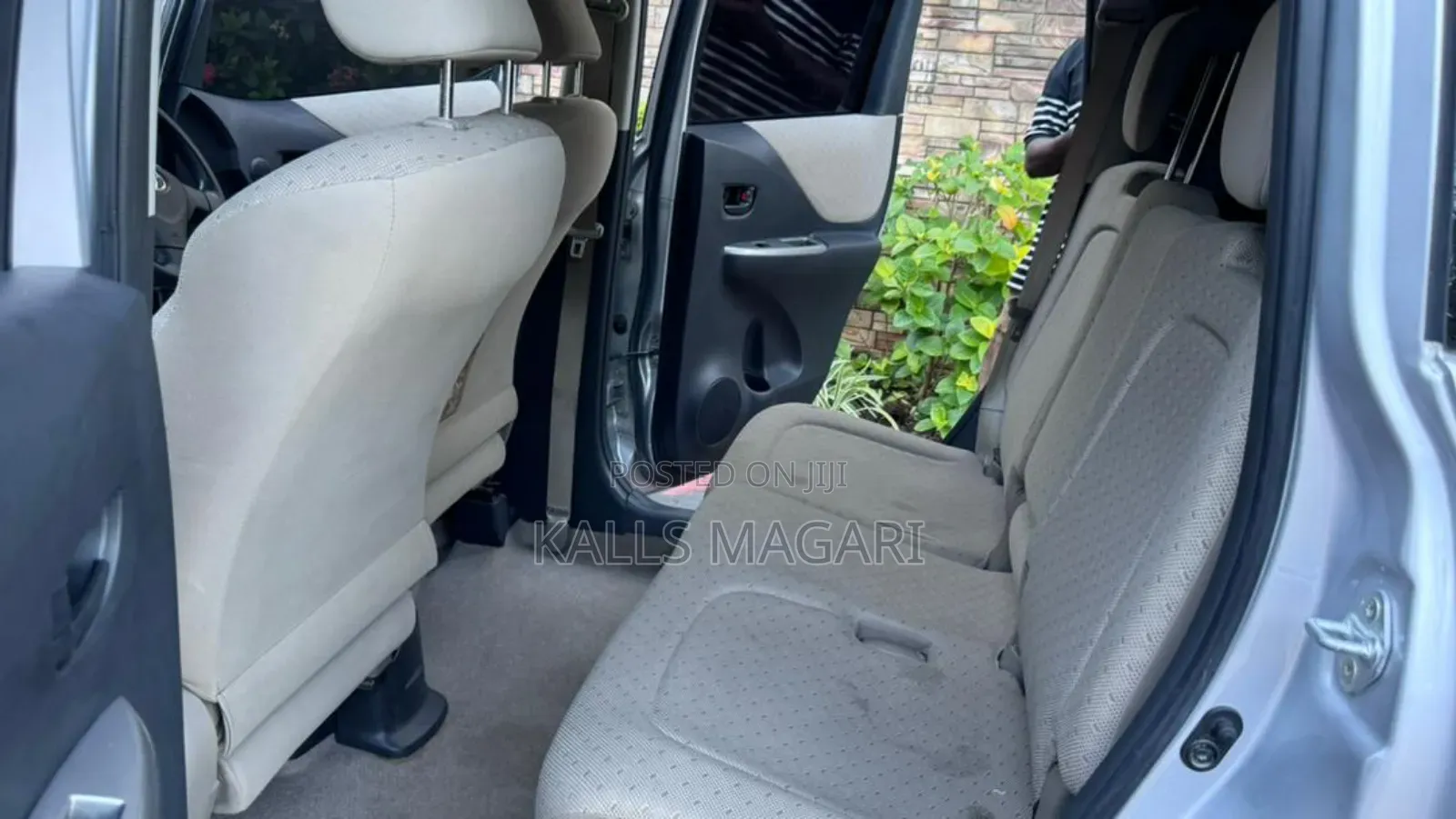 Toyota Ractis 2008 Silver